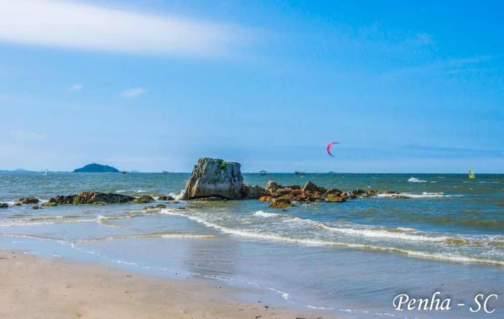 Suites A 100M Da Praia E 800M Do Beto Carrero เปงญา ภายนอก รูปภาพ